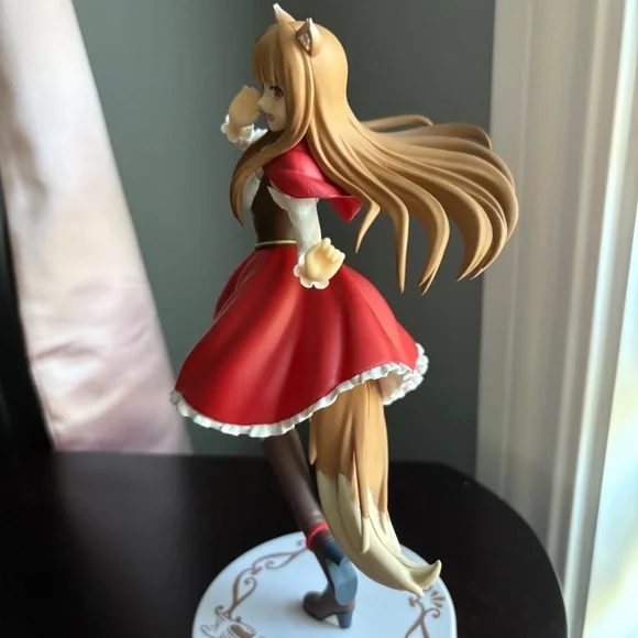 Holo the wise wolf anime figure - Picture 2 of 3